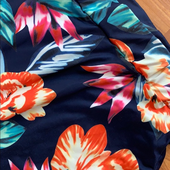 Maxi skirt with slit - Picture 4 of 5